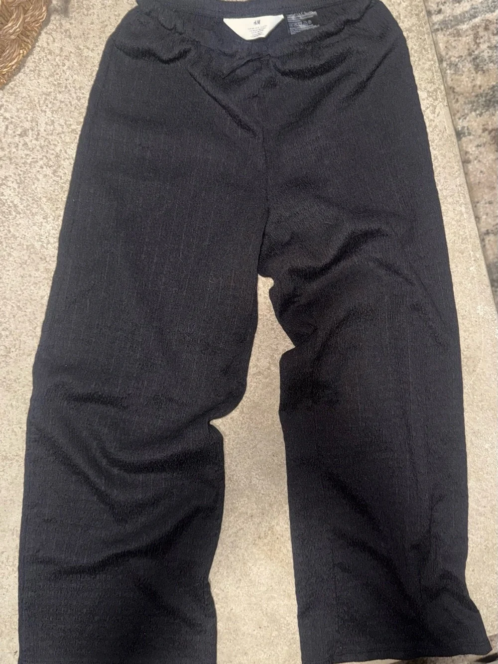 H&M girls Black Knit Sweatpants